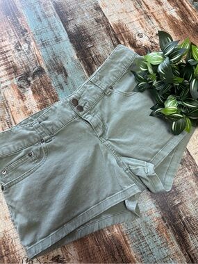 Women’s Juniors “SO” Shorts | #A20